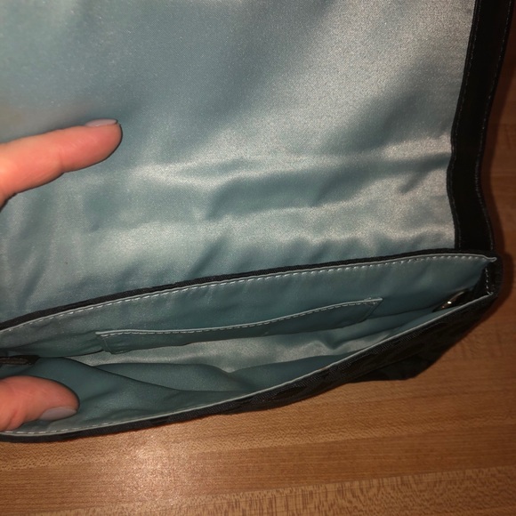 Coach Clutch - Picture 2 of 3